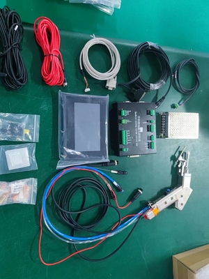 Un buen precio. Arma de soldadura automática robótica de mano con rango de soldadura ajustable en línea