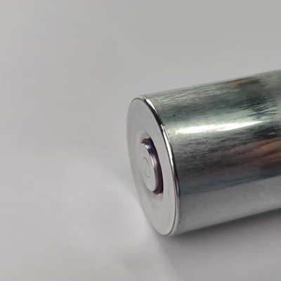 Un buen precio. SELLADO Y SOLDADURA DE BATERÍAS CILÍNDRICAS MÁQUINA DE SOLDADURA LÁSER en línea